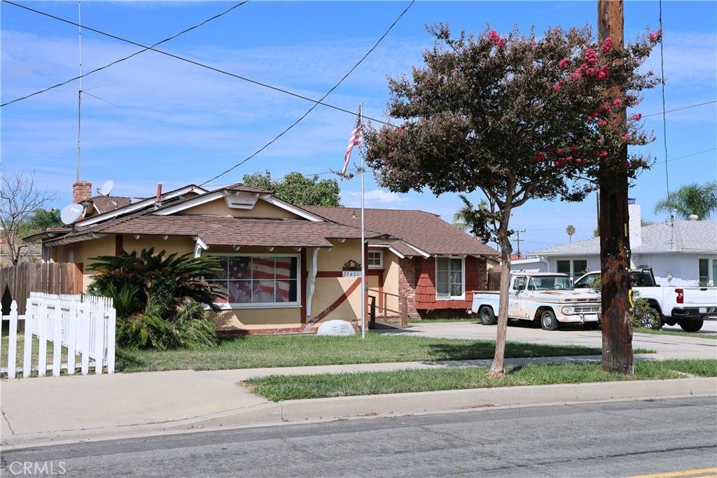 25421 Pennsylvania Ave, Lomita, CA 90717 — photo 2