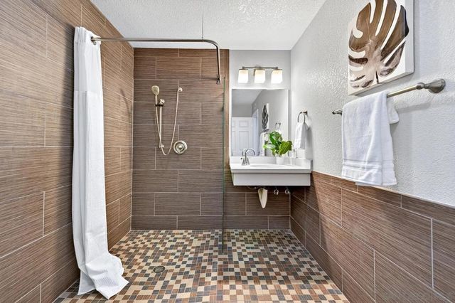 3778 Via Las Villas, Oceanside, CA 92056