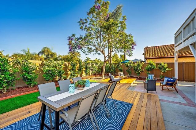 3778 Via Las Villas, Oceanside, CA 92056