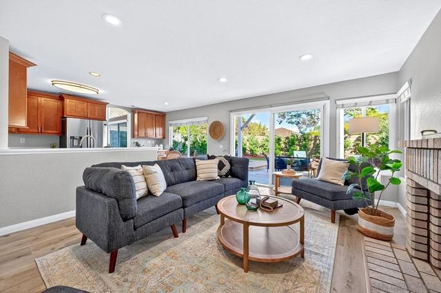 3778 Via Las Villas, Oceanside, CA 92056