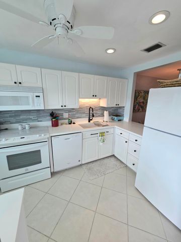 1225 Carlton Court 202, Fort Pierce, FL 34949