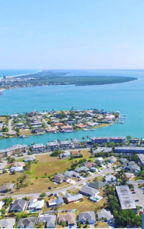 1225 Carlton Court 202, Fort Pierce, FL 34949