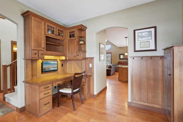 385 Wynnwood Drive, Verona, WI 53593