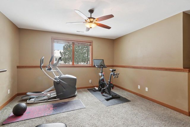 385 Wynnwood Drive, Verona, WI 53593