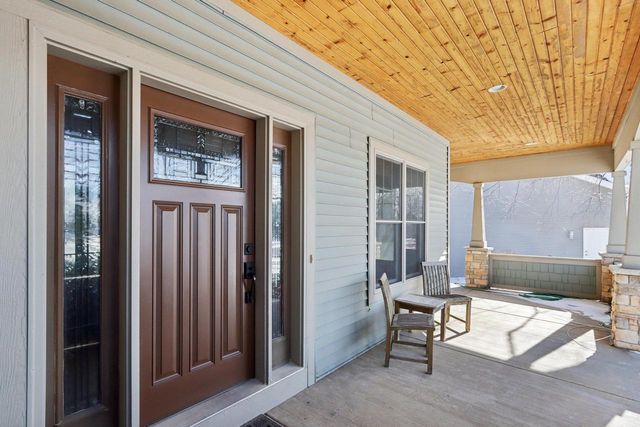 385 Wynnwood Drive, Verona, WI 53593