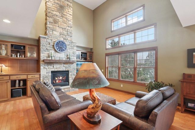 385 Wynnwood Drive, Verona, WI 53593