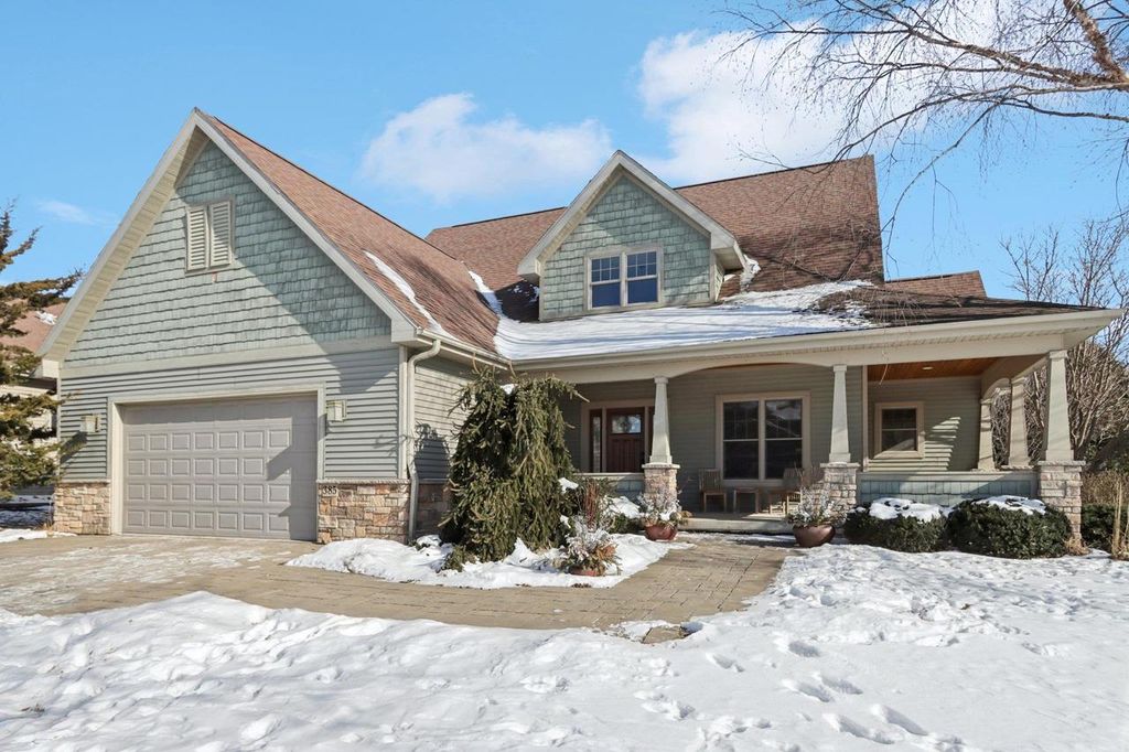 385 Wynnwood Drive, Verona, WI 53593