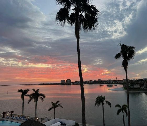 5220 BRITTANY DRIVE S 501, St Petersburg, FL 33715