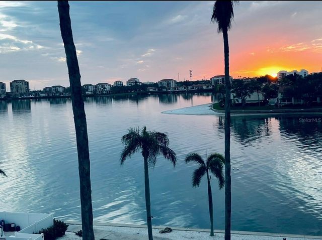 5220 BRITTANY DRIVE S 501, St Petersburg, FL 33715