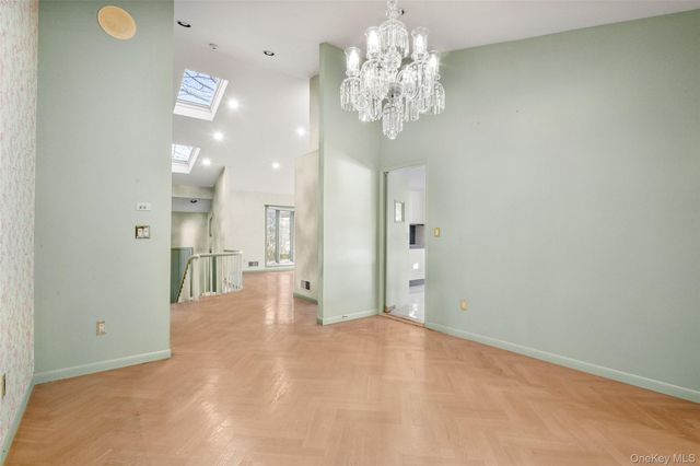 31 Clover Place, New Rochelle, NY 10805