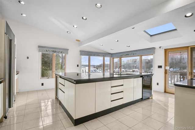 31 Clover Place, New Rochelle, NY 10805