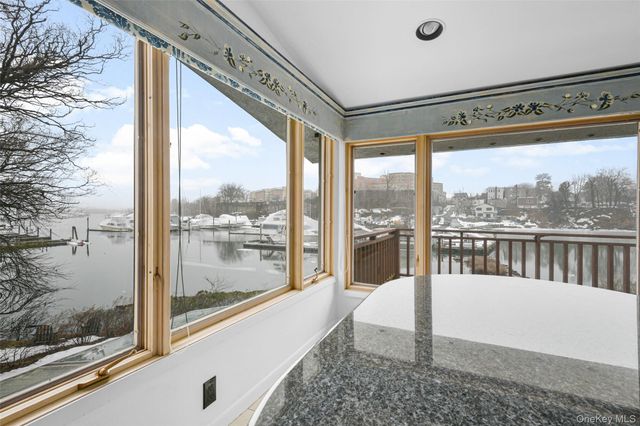 31 Clover Place, New Rochelle, NY 10805