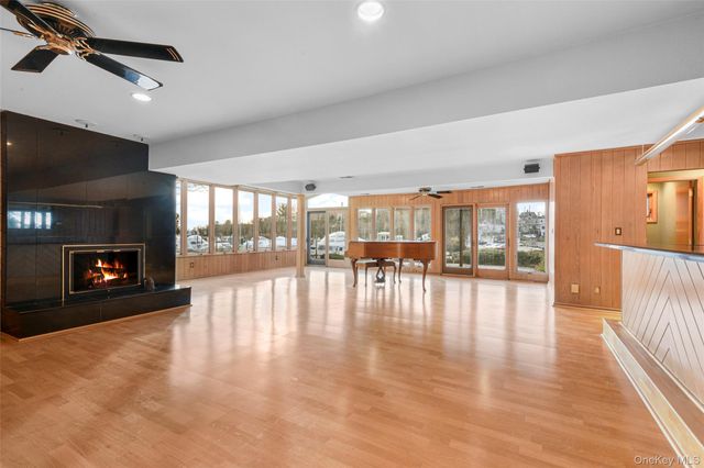 31 Clover Place, New Rochelle, NY 10805