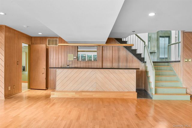 31 Clover Place, New Rochelle, NY 10805