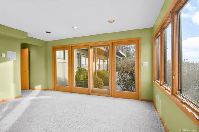 31 Clover Place, New Rochelle, NY 10805