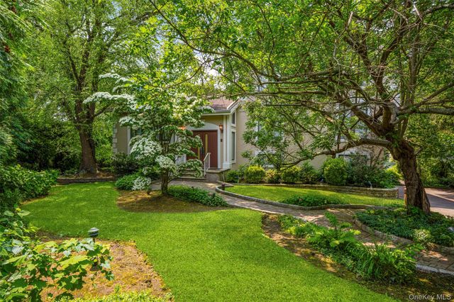 31 Clover Place, New Rochelle, NY 10805