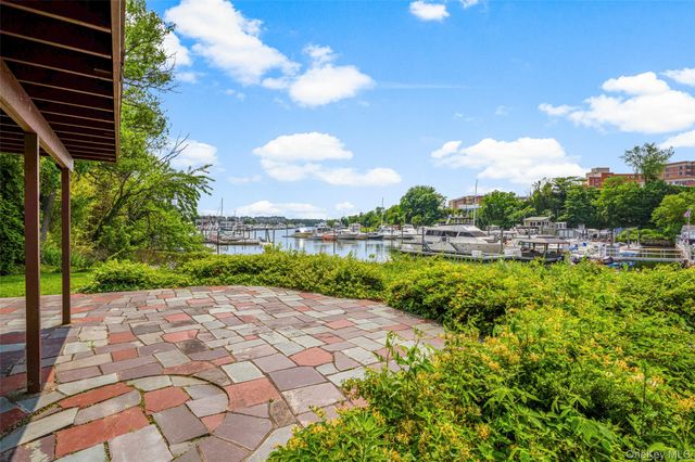 31 Clover Place, New Rochelle, NY 10805