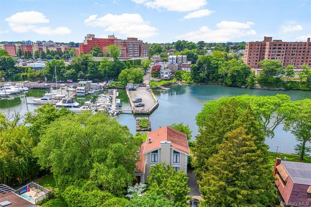 31 Clover Place, New Rochelle, NY 10805