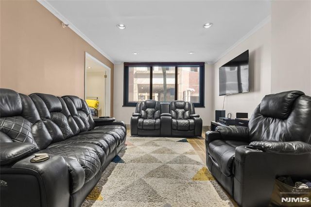 326 Prospect Avenue 1A, Hackensack, NJ 07601
