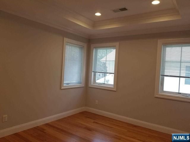 7 Lindley B, Tenafly, NJ 07670