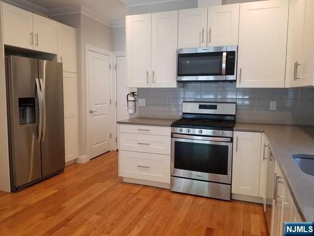 7 Lindley B, Tenafly, NJ 07670