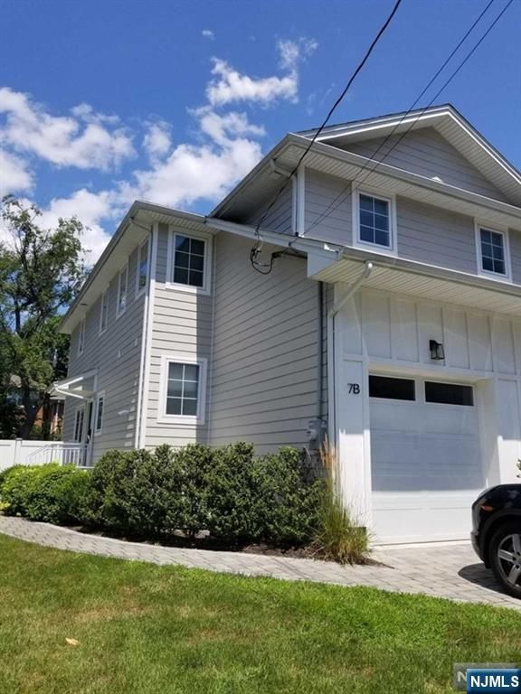 7 Lindley B, Tenafly, NJ 07670