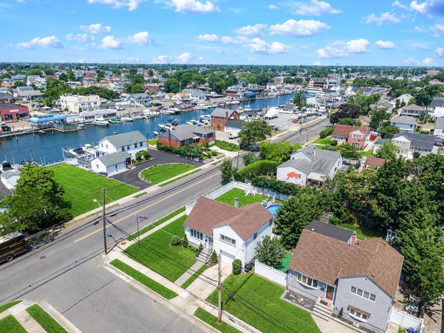 4 Martha Street, Freeport, NY 11520
