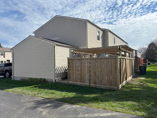 777 Ficus Drive, 25E, Columbus, OH 43085