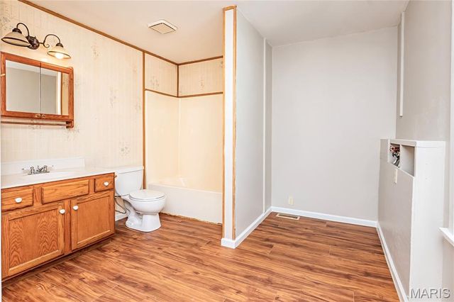 7000 Twin River Road, Unincorporated, MO 63025