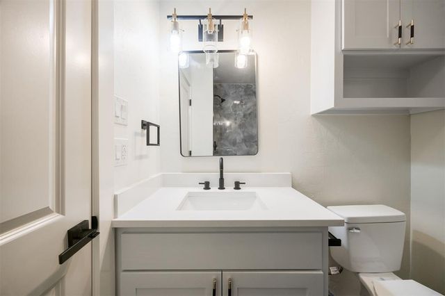 2020 Hasley Drive, The Village, OK 73120