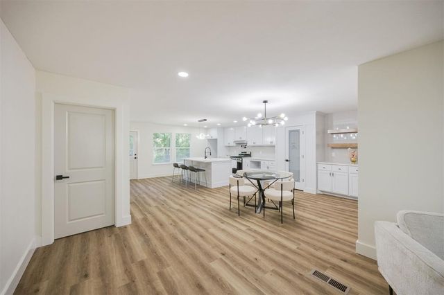 2020 Hasley Drive, The Village, OK 73120