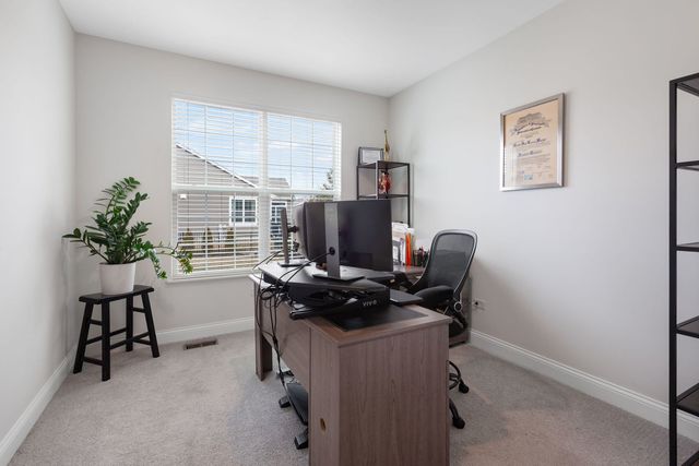 3579 Emerald Road, Elgin, IL 60124