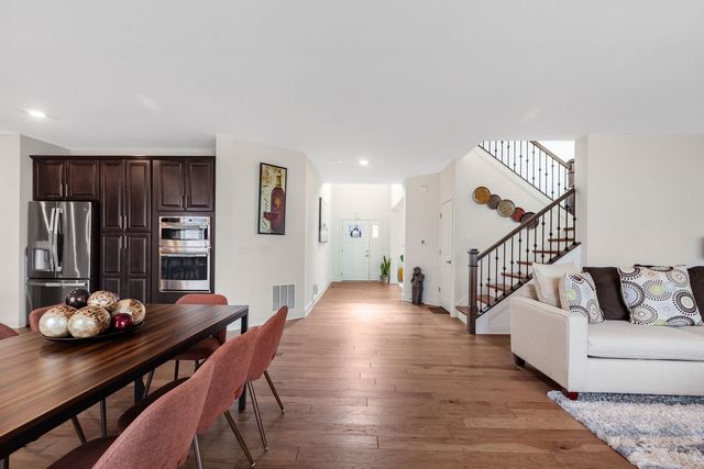 3579 Emerald Road, Elgin, IL 60124