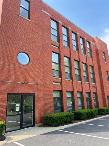 145 Broad St 18, Attleboro, MA 02760