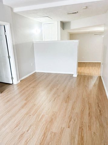 145 Broad St 18, Attleboro, MA 02760