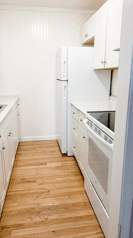 145 Broad St 18, Attleboro, MA 02760