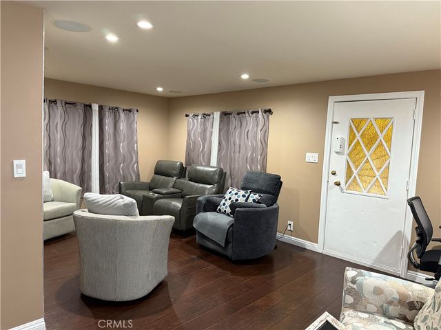 435 E Gardena Boulevard 10, Gardena, CA 90248