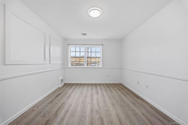 169 Surf Drive 109, Bronx, NY 10473