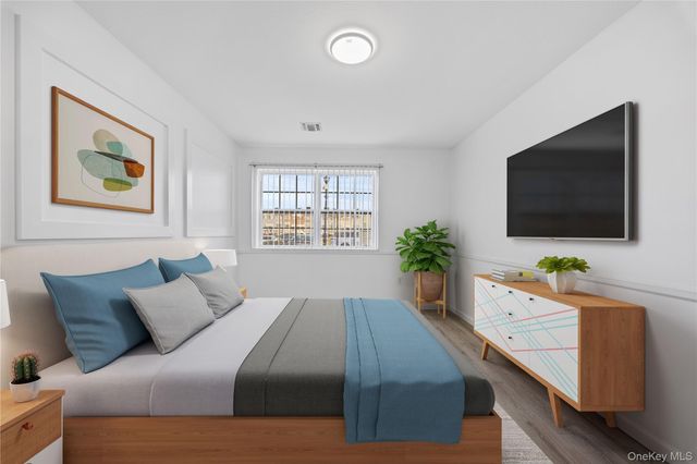 169 Surf Drive 109, Bronx, NY 10473