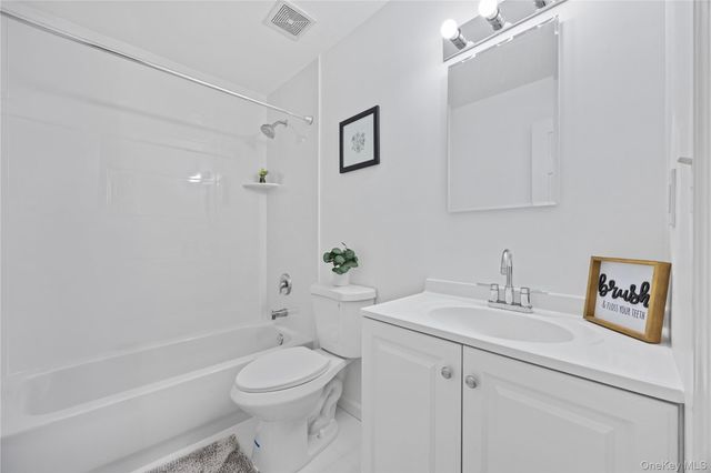 169 Surf Drive 109, Bronx, NY 10473