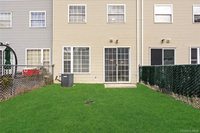 169 Surf Drive 109, Bronx, NY 10473