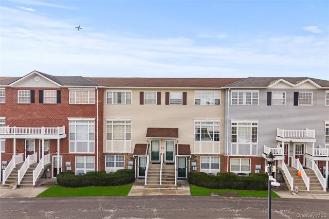 169 Surf Drive 109, Bronx, NY 10473