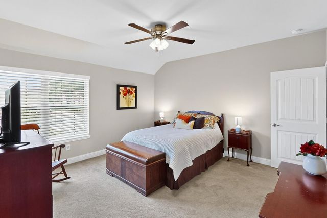 400 Clear Creek Drive, Mansfield, TX 76063