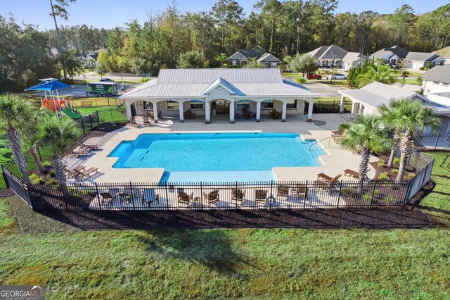 241 Fiddlers Cove Drive, Kingsland, GA 31548