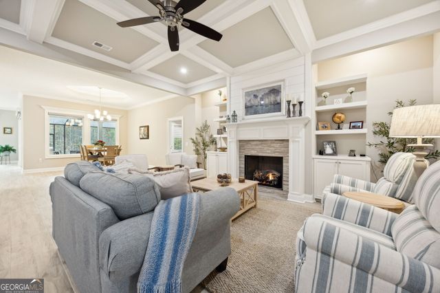 241 Fiddlers Cove Drive, Kingsland, GA 31548