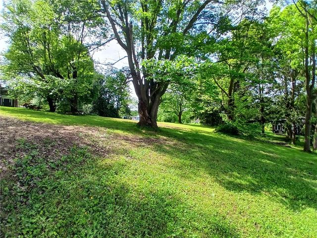 Lot 22 Spruce St, Unity Twp, PA 15650