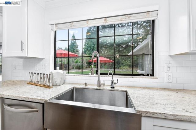 2737 2737 Harland Ct, Walnut Creek, CA 94598