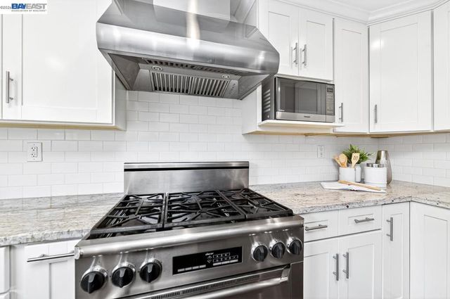 2737 2737 Harland Ct, Walnut Creek, CA 94598