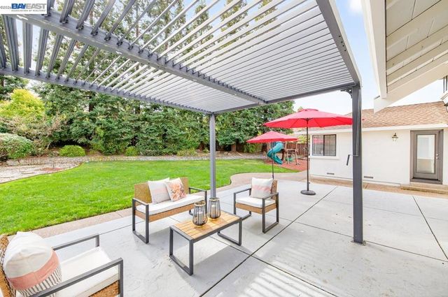 2737 2737 Harland Ct, Walnut Creek, CA 94598