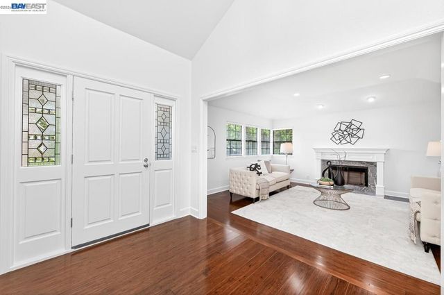 2737 2737 Harland Ct, Walnut Creek, CA 94598